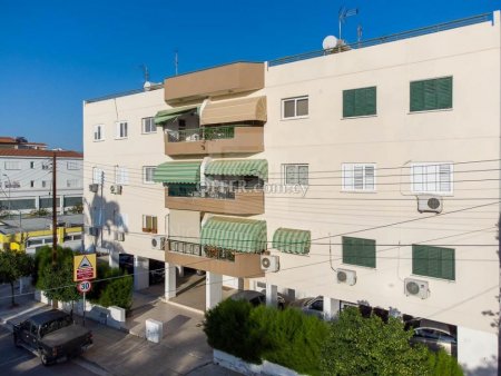 Three bedroom apartment in a very good location in Agios Dometios Agios Pavlos area - 10