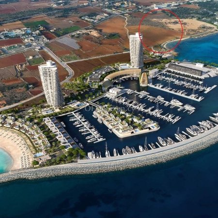 Modern Seafront Villa in a Prime Location - 2