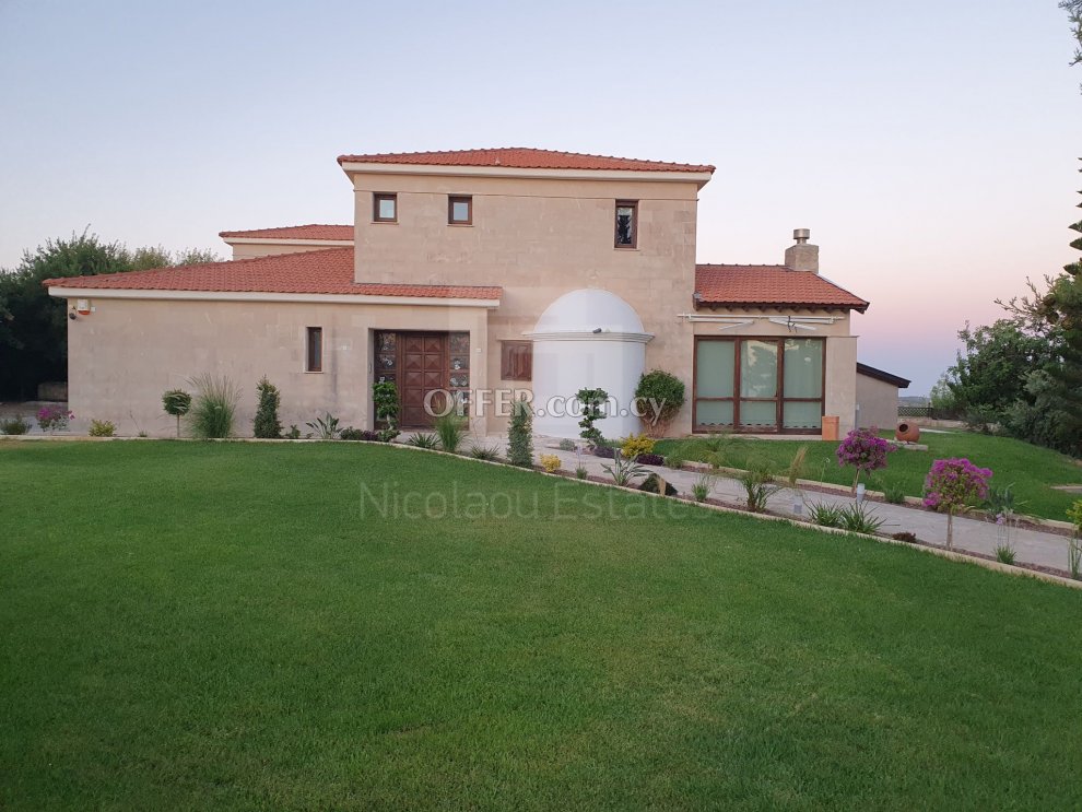 Outstanding Villa for sale in Souni Zanakia area of Limassol - 1