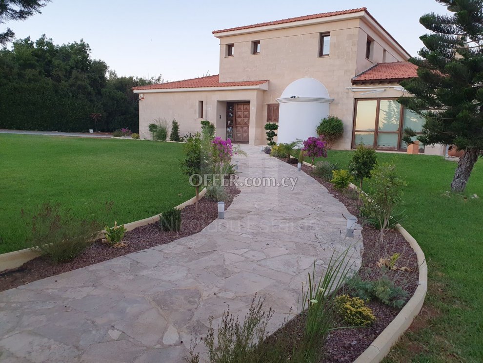 Outstanding Villa for sale in Souni Zanakia area of Limassol - 2