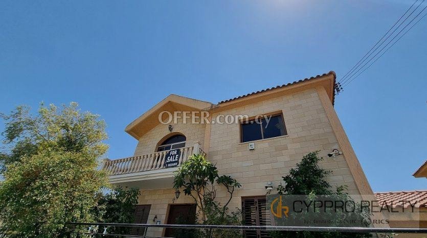 5 Bedroom House in Agios Athanasios - 1
