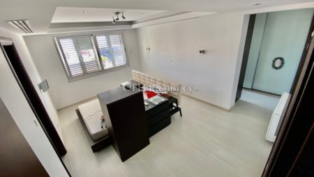 2 Bed Apartment For Rent in Harbor Area, Larnaca - 5