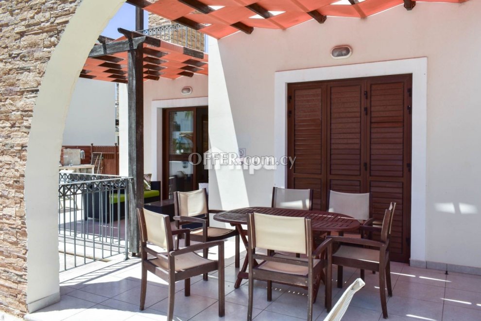 Villa with Swimming Pool in Ayia Thekla for Sale - 8
