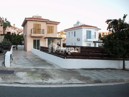 Detached House in Pegeia for Sale
