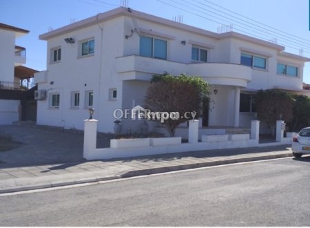 House in Oroklini for Sale