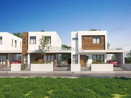 Detached House in Geri For Sale