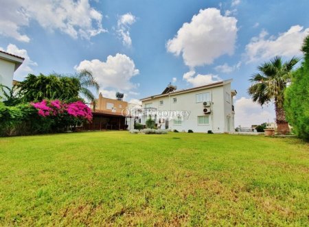 Beautiful House in Strovolos for Rent - 11