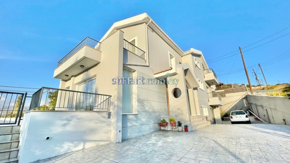 5 Bedroom Detached Villa For Sale Limassol - 1