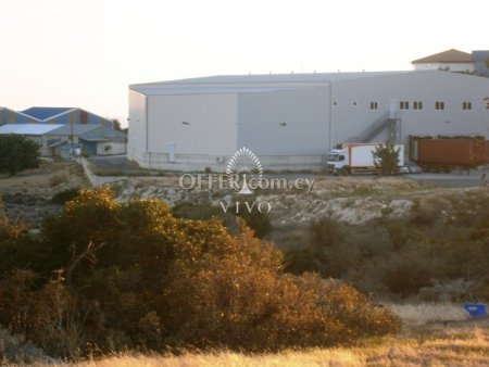 INDUSTRIAL PIECE OF LAND OF 8,030m2 - IDEAL FOR INVESTMENT - 2