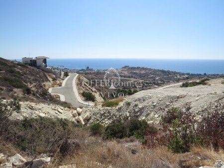 LAND OF 2643 M2 WITH SPECTACULAR AND UNOBSTRUCTED VIEWS