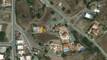 PLOT OF LAND OF 409 SQM IN THE CENTER OF PAREKLISIA