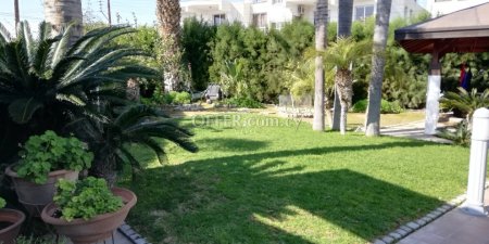 3 BEDROOM  HOUSE WITH SWIMMING POOL IN THE CENTER  OF LIMASSOL
