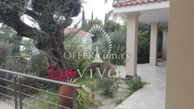 FOUR BEDROOM DETACHED HOUSE IN  PANTHEA AREA