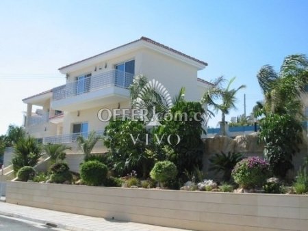 LUXURY 5 BEDROOM VILLA FULLY FURNISHED WITH AMAZING BIG VERANDA  AND A SWIMMING POOL IN MESOVOUNIA AREA IN LIMASSOL