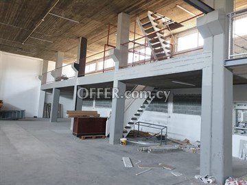 2,900 Sq. M. Showroom & Storages  In Kaimakli, Nicosia - 1