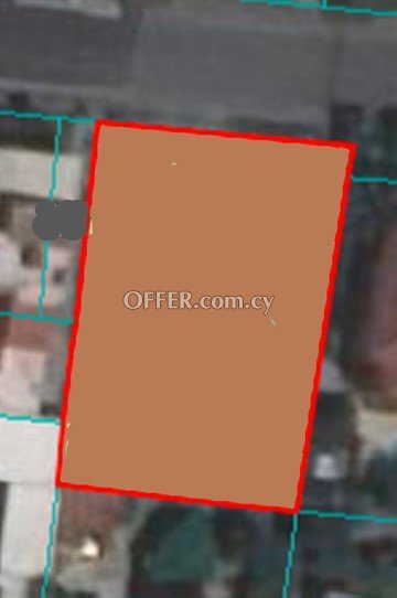 Commercial Plot Of 733 Sq.M.  In Agios Dometios, Nicosia