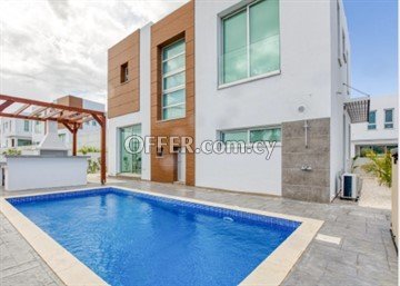 Impressive 3 Bedroom Villa With Swimming Pool In Protaras - 1