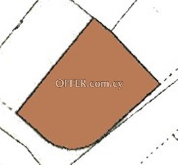 Large Residential Corner Plot Of 588 Sq.M.  In Laiki Sporting Area - 1