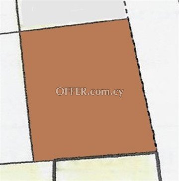 Residential Plot Of 595 Sq.M.  In Pera Oreinis