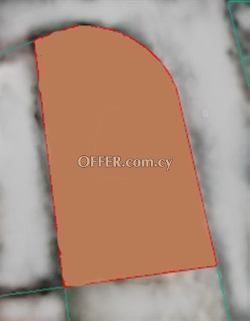 Residential Plot Of 595 Sq.M.  In Pera Oreinis - 1