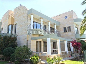 Luxurious 5 Bedroom Villa  In Eleonon Street In Nicosia With 1200 Sq.M - 1