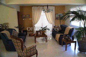 Kato Paphos-Luxury-5 Double Bedroom, Furnished Villa  In A Quiet Area 