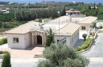 Beautiful 3 Bedroom Villa  With Private Swimming Pool In Pegeia
