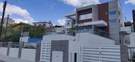 LUXURY 3 BEDROOM FULLY FURNISHED VILLA WITH ROOF GARDEN  JUST 3" FROM THE SEA - 11