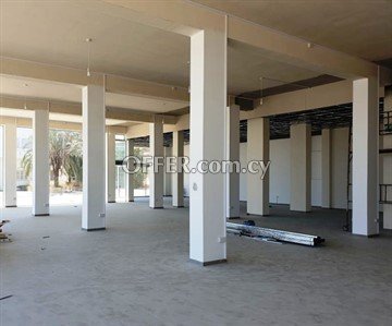 2,900 Sq. M. Showroom & Storages  In Kaimakli, Nicosia - 7