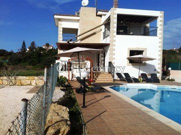 Nea Dimmata Paphos
3 Double Bedroom Private Holiday Beach Villa   - 7