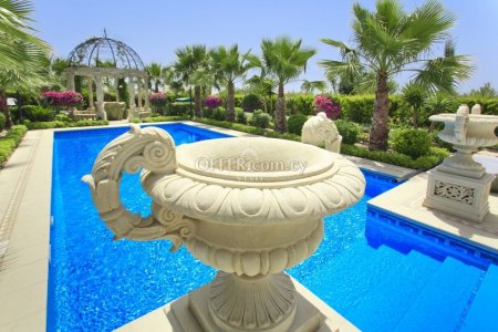 LUXURY THREE BEDROOM VILLA IN KOUKLIA - 6