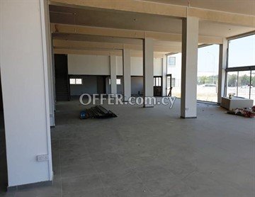 2,900 Sq. M. Showroom & Storages  In Kaimakli, Nicosia - 6
