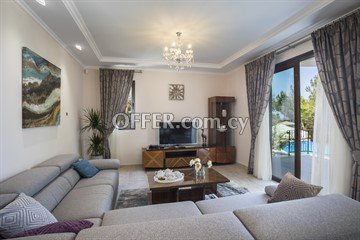 4 Bedroom In Excellent Condition Villa On A Plot Of 2323m2 In Argaka-P - 6