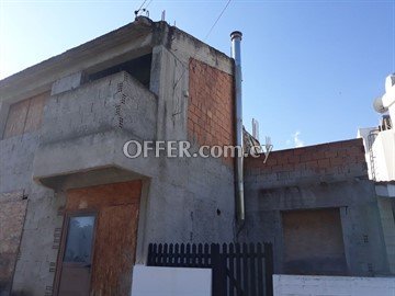 Unfinished 4 Bedroom House With Large Basement In Anthoupolis - Nicosi - 6