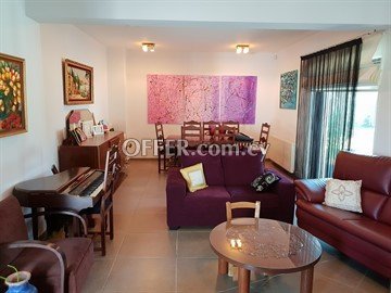 Spacious And Bright 3 Bedroom House  In Psimolofou In A Large Piece Of - 6