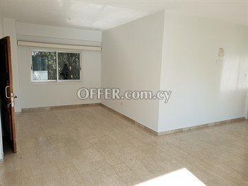 Spacious And Bright 3 Bedroom Apartment  Or  In Strovolos - 6