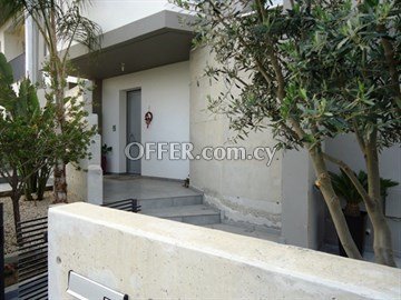Almost New Semi-Detached 4 Bedroom Modern House In G.S.P Area - 6