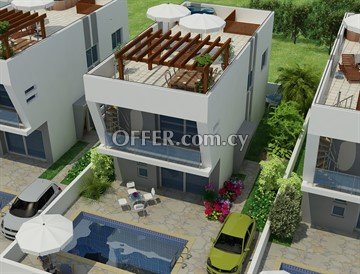 Beautiful 3 Bedroom Luxury Villa  With Private Swimming Pool And Roof  - 2