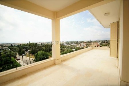 FANTASTIC THREE BEDROOM VILLA WITH SWIMMING POOL IN  EMBA, PAPHOS - 8