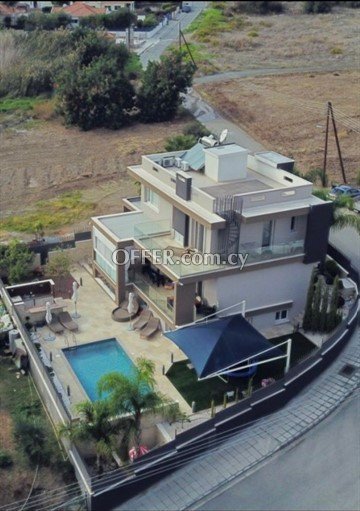 3 Storey 6 Bedroom Villa  In Pyrgos, Limassol - 2
