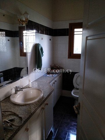 Deluxe 4 Bedroom House  In A Very Nice Area In Strovolos - 4