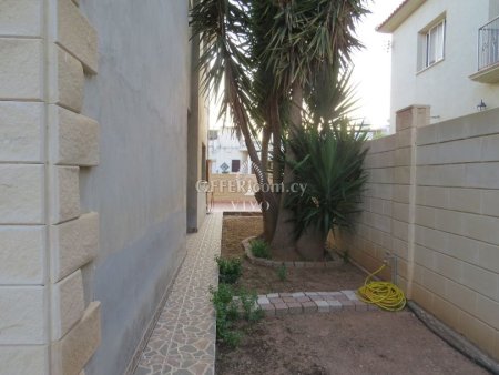 4 BEDROOM VILLA WITH SEPARATE  MAIDS QUARTERS - 7