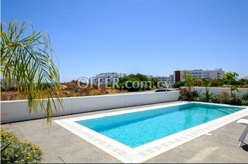 Impressive 4 Bedroom Villa With Swimming Pool And Modern Architecture  - 7