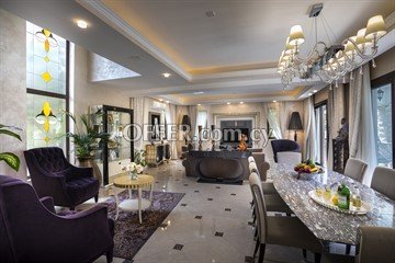 5 Bedroom Incredible In Excellent Condition Villa In 2,500sq.m Plot In - 2