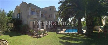 Luxurious 5 Bedroom Villa  In Eleonon Street In Nicosia With 1200 Sq.M - 2