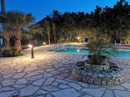 6 BEDROOM  VILLA with PANORAMIC CITY VIEW IN AYIA FYLA - 4