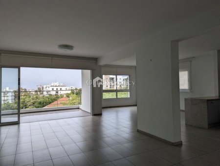 TOP FLOOR APARTMENT IN STROVOLOS (KPMG AREA) FOR RENT