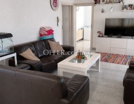 For Sale, Three-Bedroom Upper House in Strovolos - 9