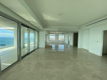 Stunning deluxe two floor penthouse in Amathus beach front area - 9