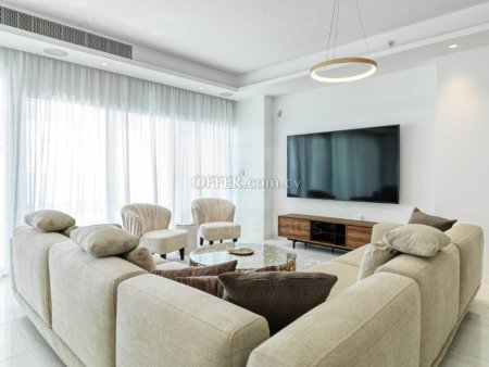 Stunning large three bedroom apartment in Amathus beach front area - 6